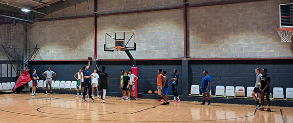 u12s London Thunder Basketball Training